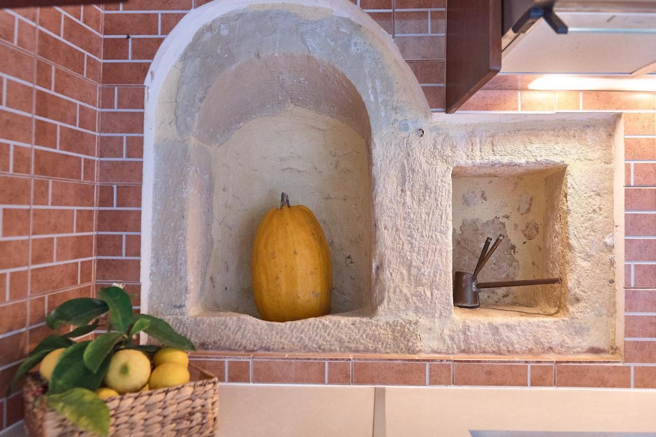 Вилла Vaggelis Little Stone House Maredhiana Экстерьер фото